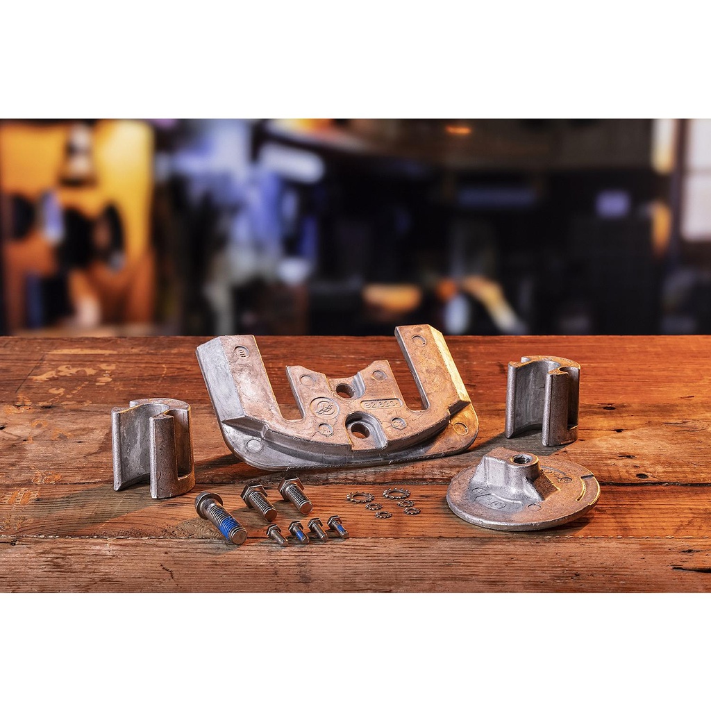 Quicksilver 888761Q03 alumiini anodi kitti,  Mercruiser Bravo II and III